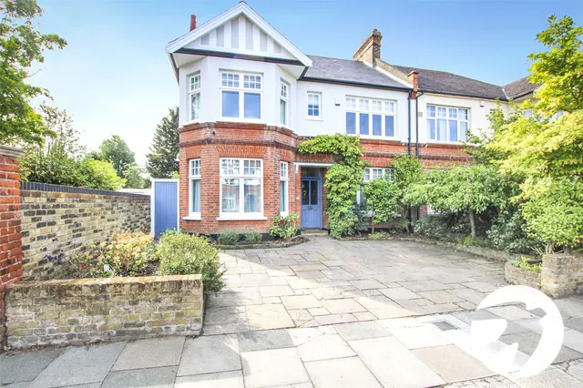 Glenlyon Road, London, SE9, photo 1