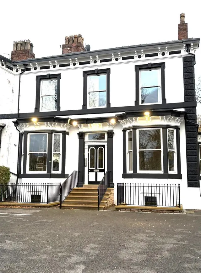 Wilmslow Road, Manchester, photo 1