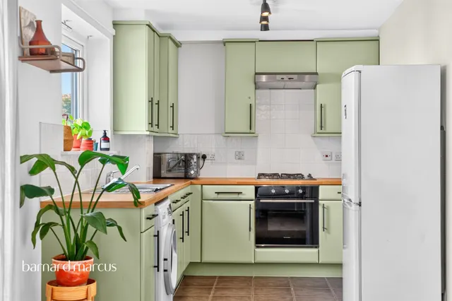 Beulah Hill, London, SE19, photo 2