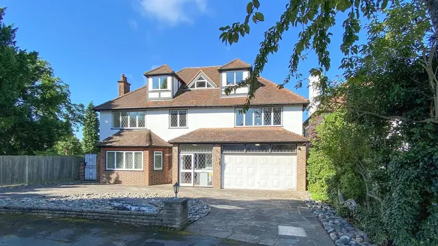 Champneys Close, South Cheam, Surrey, SM2 7AL, photo 1