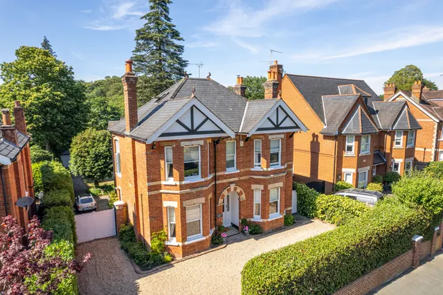 Upper Gordon Road, Camberley, GU15 2HN, photo 1
