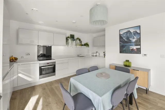 Chailey Place, Hayes, photo 2