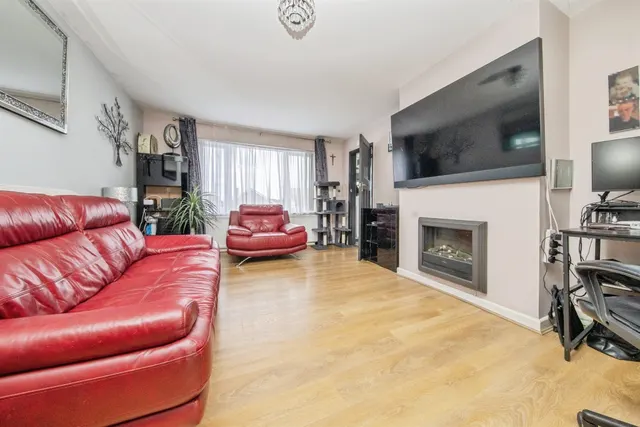 Photo 3 — Aragon Close, CLACTON-ON-SEA