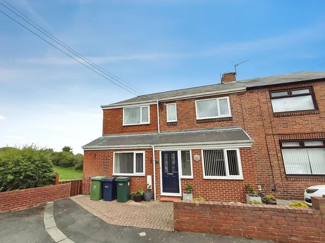Greenside NE40 4RT, NE40, photo 1