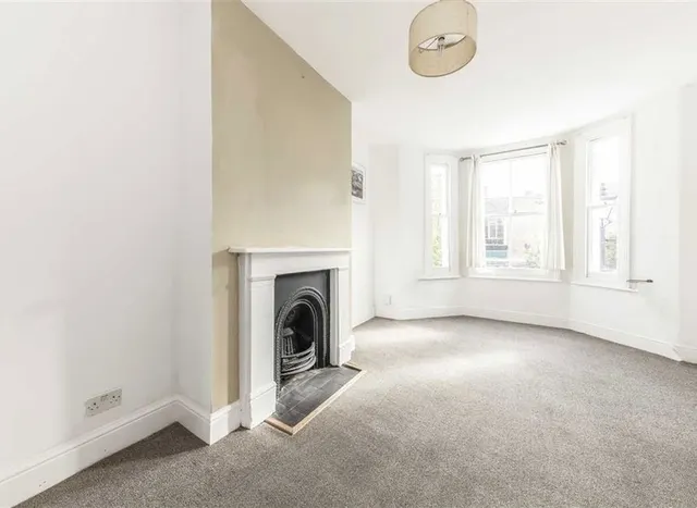 Photo 2 — Meadow Road, South Lambeth, SW8