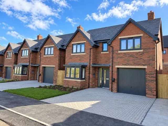 Priors View, Priory Meadows, GL2, photo 1