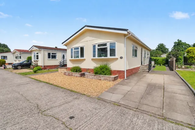 Lodgefield Park, Stafford, photo 1