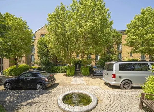 Durward Street, Whitechapel, E1, photo 1