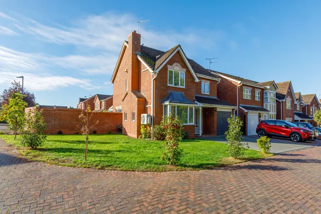Oberon Close, Heathcote, CV34, photo 1