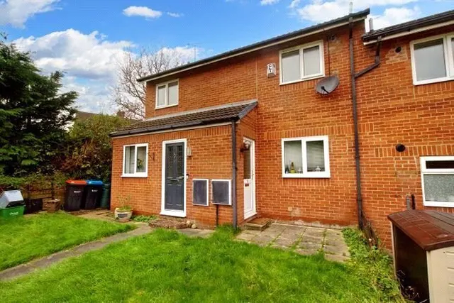 Quay Side, Frodsham, WA6, photo 1
