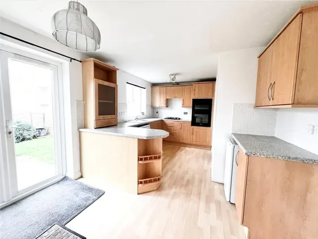 Yarrow Close, Thatcham, RG18, photo 2
