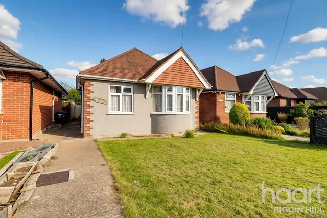 Hawthorne Avenue, Biggin Hill, TN16, photo 1