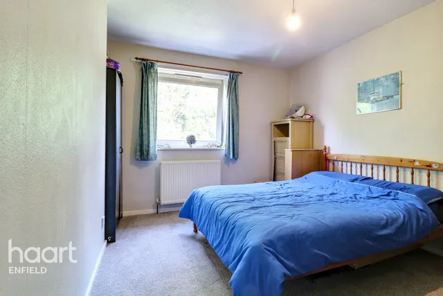 Agricola Place, Enfield, EN1, photo 3