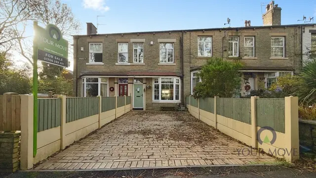 Howard Street, Shaw, OL2, photo 1