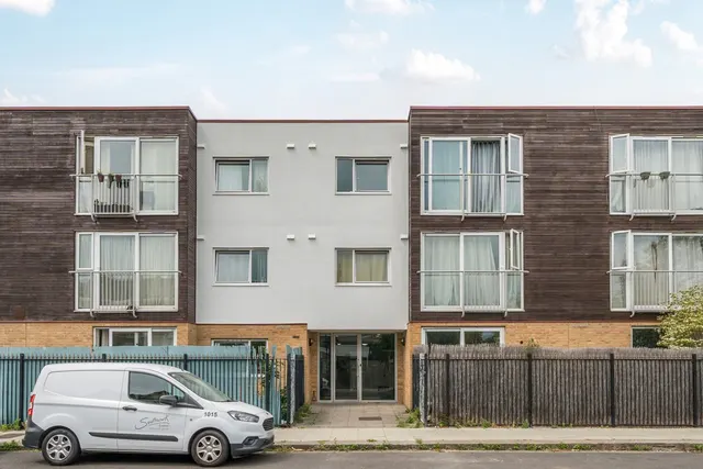 Photo 2 — Borland Road, SE15