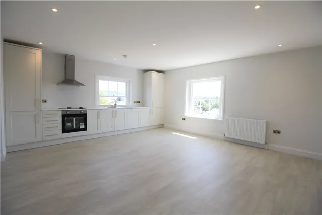 Hillcourt Road, Cheltenham, GL52, photo 3