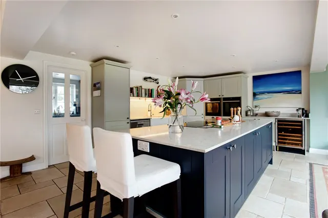 Lower Fyfield, Marlborough, SN8, photo 3