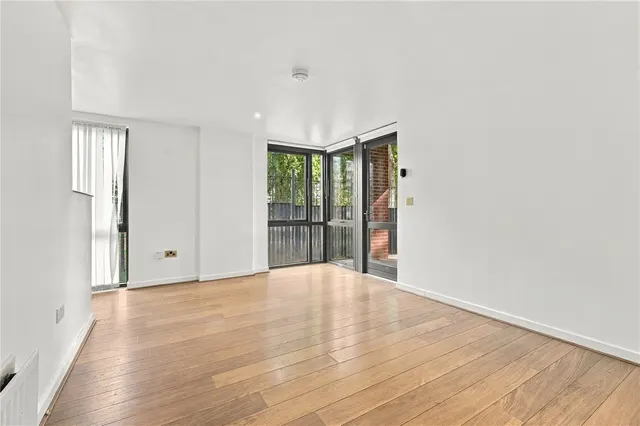 Southwold Road, London, E5, photo 3