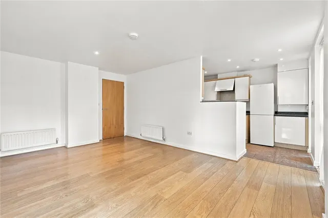 Southwold Road, London, E5, photo 1