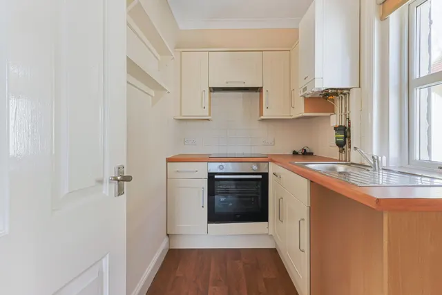 Photo 2 — Stourcliffe Avenue, Bournemouth