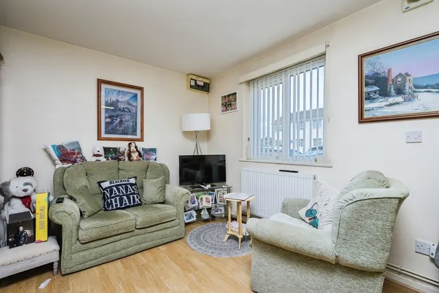 Beaufort Close, St Budeaux, PL5, photo 2