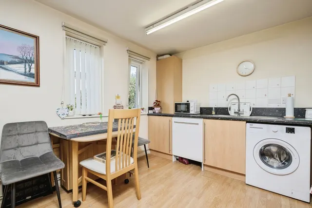 Beaufort Close, St Budeaux, PL5, photo 3