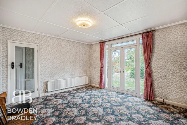 Clayhall Avenue, Clayhall, IG5, photo 3