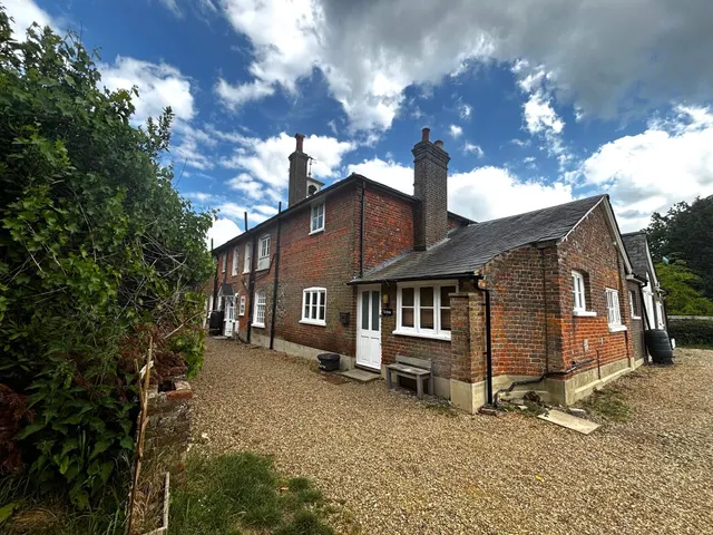 Photo 3 — Rossway, BERKHAMSTED