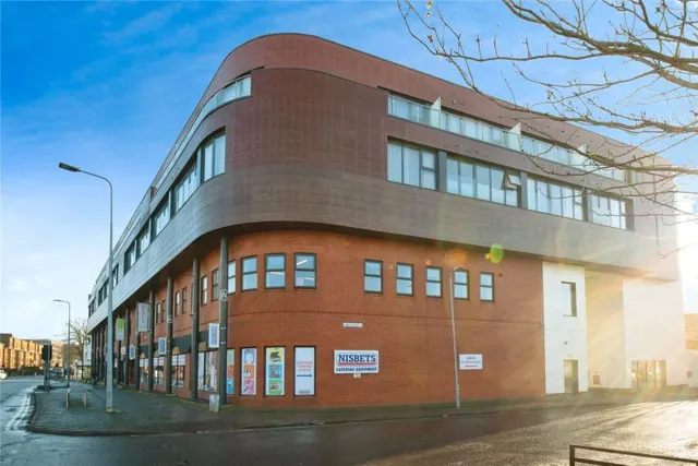 Wellington House, Canton, CF11, photo 1