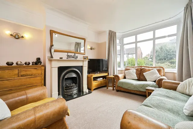 Cross Gates Avenue, Leeds, LS15, photo 2