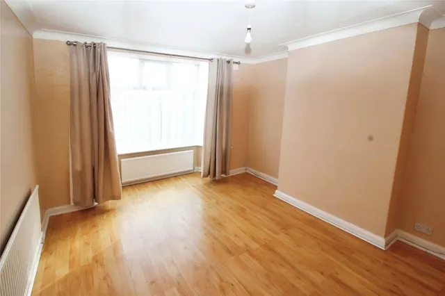 Heywood Road, Prestwich, M25, photo 2