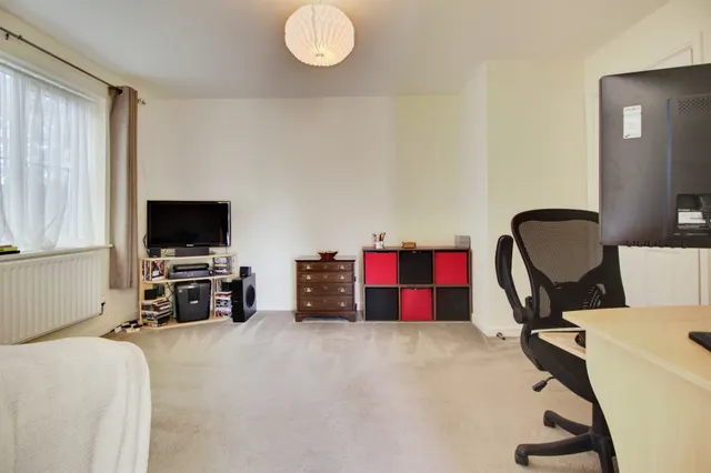 Photo 2 — Howlands, Welwyn Garden City