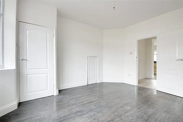 Aylands Road, Enfield, photo 3