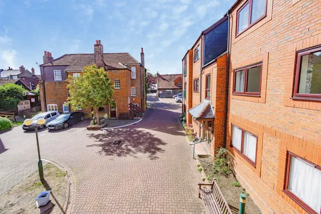 Saddlers Walk, Kings Langley, WD4, photo 2