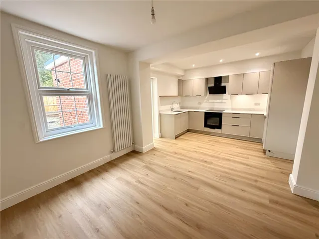 Salterns Road, Ashley Cross, BH14, photo 2