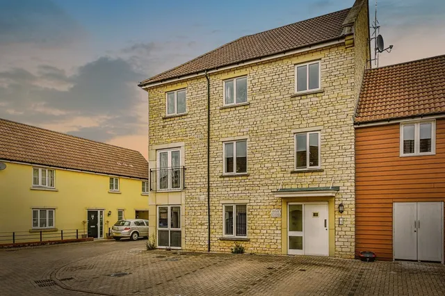 Garston Mead, Frome, photo 1