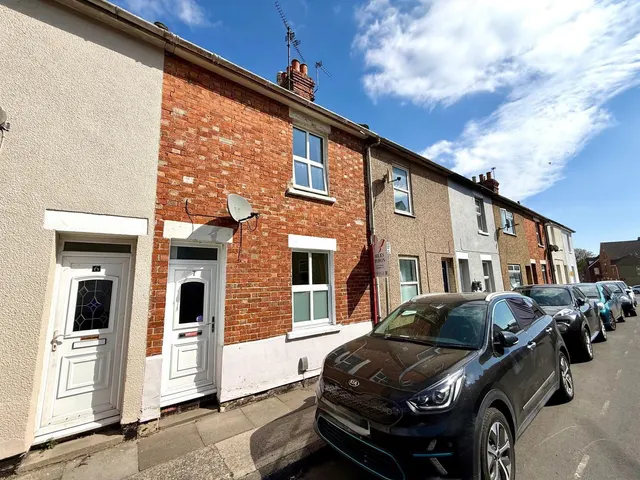 Photo 2 — Cross Street, Swindon, Wiltshire, SN1 3JT