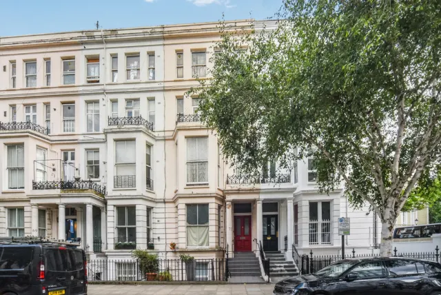 1 bedroom flat, Longridge Road, Earl's Court, SW5