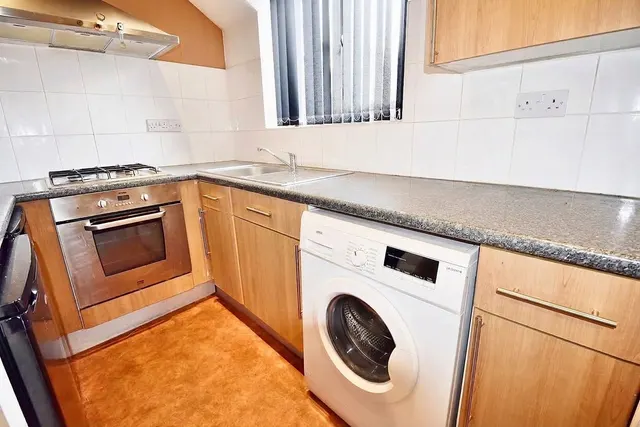 Photo 3 — Holly Lodge, Brooke Avenue, Harrow, HA2