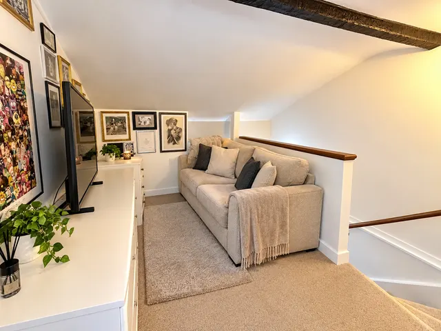 First floor Annexe, DT2, photo 3