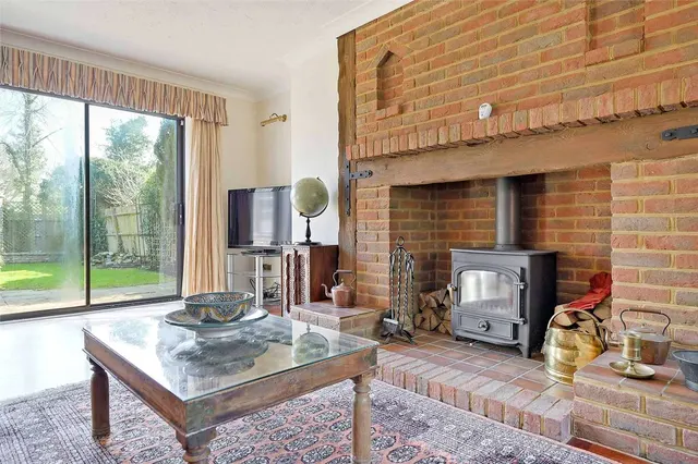 Photo 3 — Camley Park Drive, Maidenhead, Berkshire, SL6 6QF