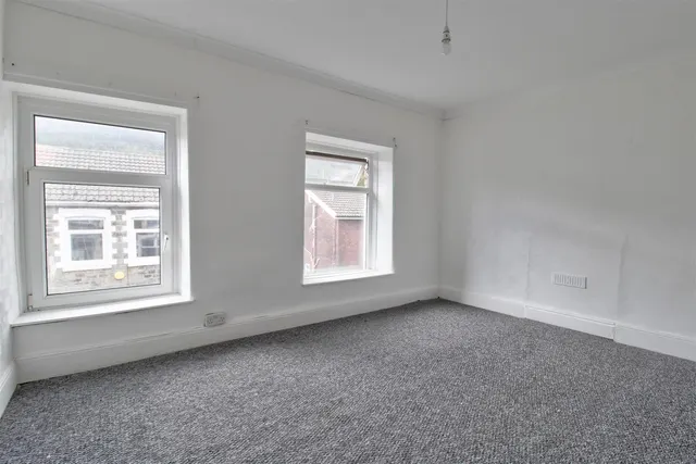 Photo 3 — Queen Street, Abertillery, NP13 1AN