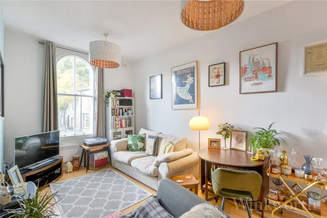 2 bedroom flat — London Road, London, SE23