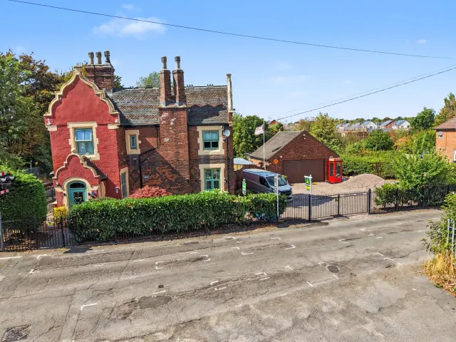 Caverswall Lane, Stoke-On-Trent, photo 1