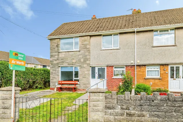 Bakers Way, Bridgend, CF32, photo 1