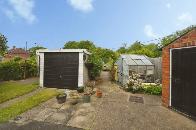 Photo 2 — Thorpe Road, Tattershall, Lincoln