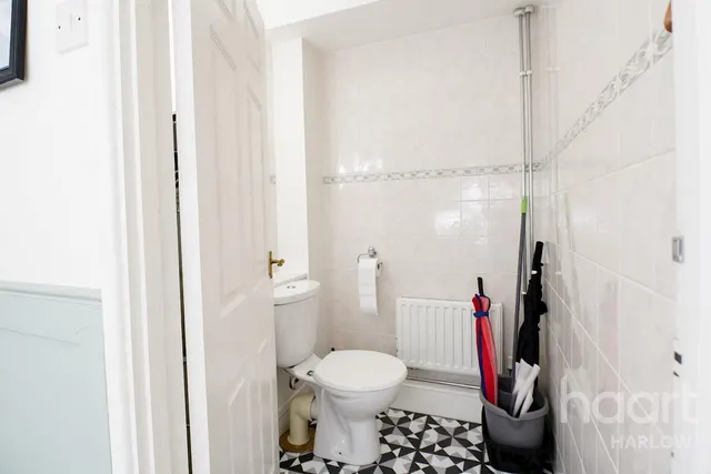 Rectory Wood, CM20, photo 2