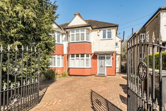 Marvels Lane, SE12, photo 1