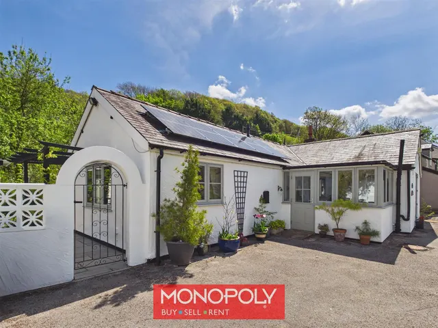 Glan Y Afon Cottage Tan Y Fron, Bylchau, LL16, photo 2