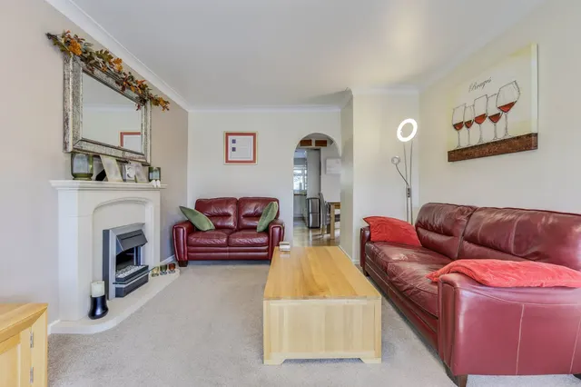 New Crescent, Horsforth, LS18, photo 3